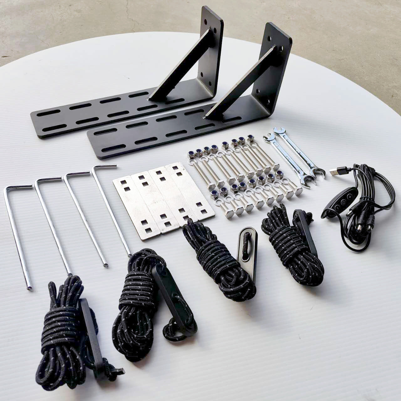 (KN270-2.5) KIWIKINGS LED Free Standing 270 awning