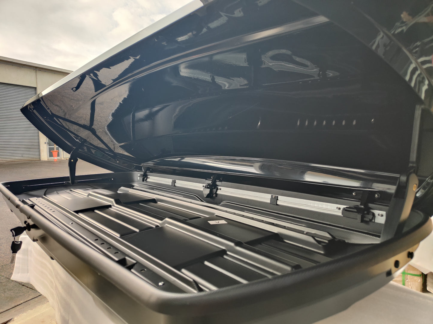 (Matariki Sale) KIWIKINGS Roof box  KRB550L KWK Roof box 550L Carrier Box