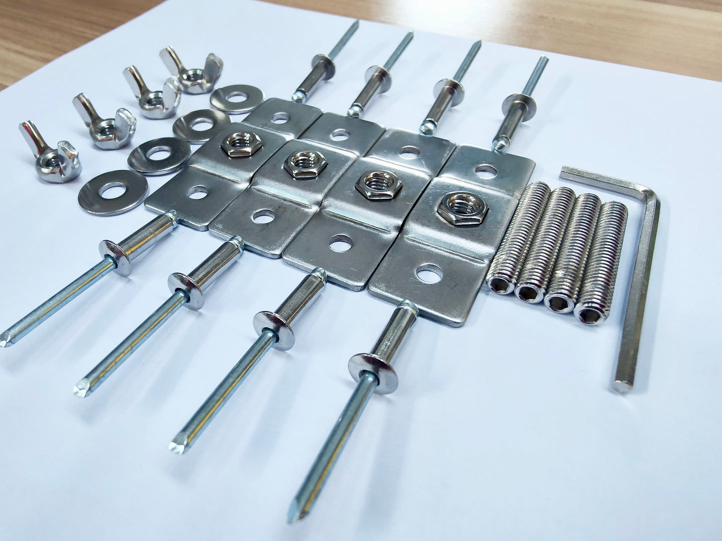 Universal Rivet Mounting Kit for Bare Roof Roof Rack Installation (M6 Conversion Points)