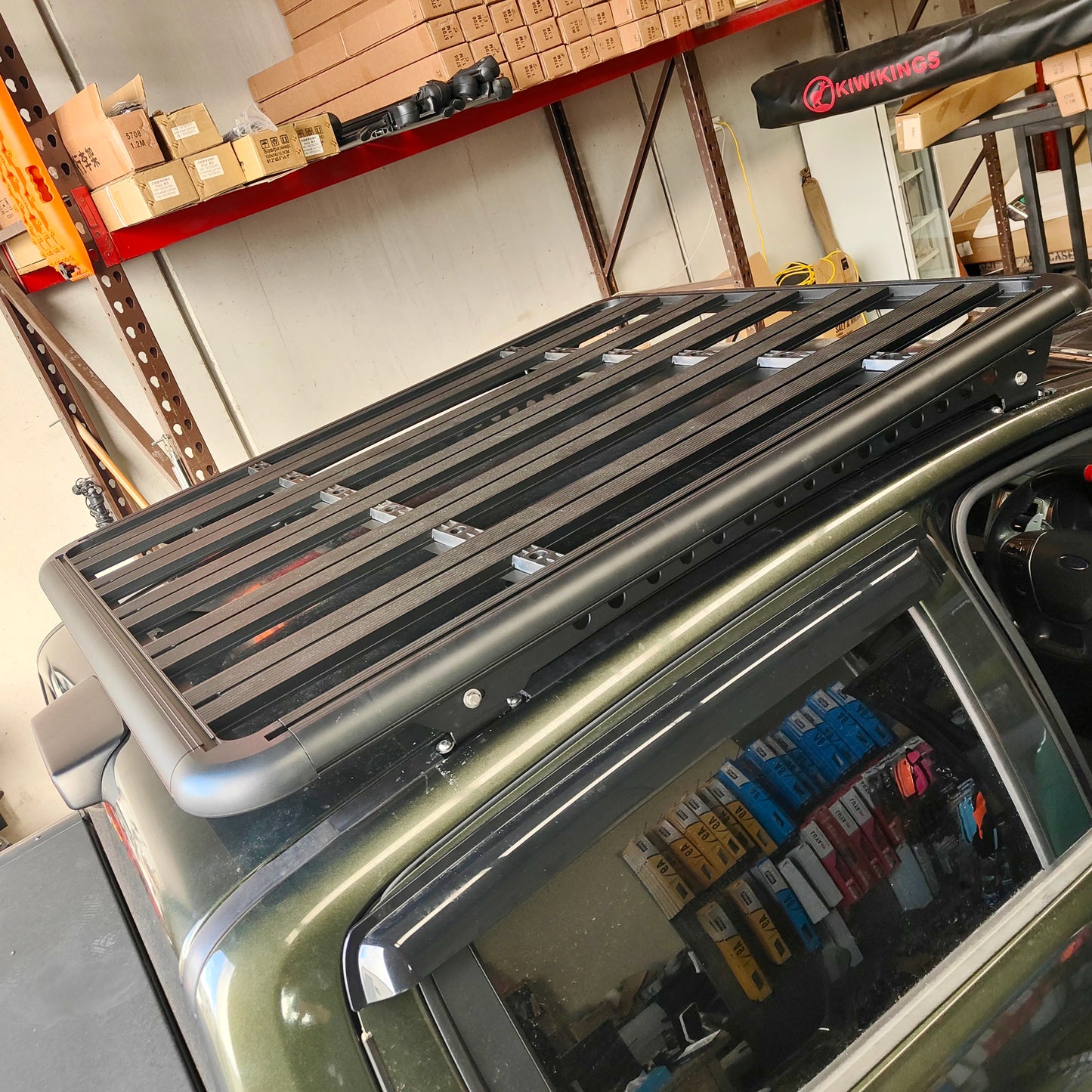 KWK Universal Heavy-Duty Aluminum Roof Platform   (1400mm x 1230mm)