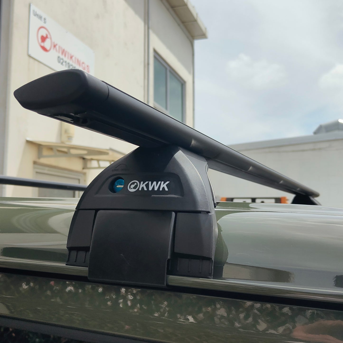 KIWIKINGS KWK HD Crossbar KWK Roof Rack for Suzuki Jimny 2018-ON Gutter Mount (A pair)